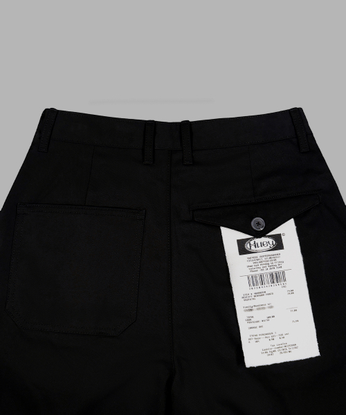 HUEY(ヒューイ)の「Receipt Pin-Tuck Bermuda Pants Black(その他パンツ・メンズ・ブラック・FREE)」の4枚目の写真