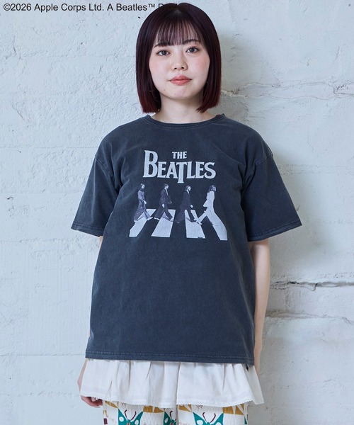 MARKEY'S（マーキーズ）の「【The Beatles】別注プリントＴシャツ/おとな（Tシャツ/カットソー・レディース・ブラック/ホワイト・160cm/180cm）」の2枚目の写真