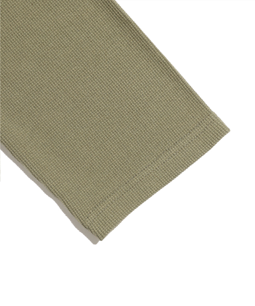 ISTKUNST(イストクンスト)の「DOES NOT TEACH WAFFLE LS TEE_KHAKI(IK2FSMT551A)(Tシャツ/カットソー・レディース・カーキ・S/M/L)」の5枚目の写真