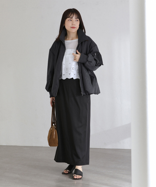 La TOTALITE（ラトータリテ）の「【洗える】中綿バルーンブルゾン（ブルゾン・レディース・ホワイト/チャコールグレー・FREE）」の3枚目の写真