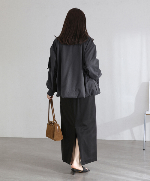 La TOTALITE（ラトータリテ）の「【洗える】中綿バルーンブルゾン（ブルゾン・レディース・ホワイト/チャコールグレー・FREE）」の5枚目の写真