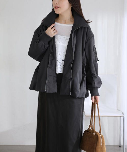 La TOTALITE（ラトータリテ）の「【洗える】中綿バルーンブルゾン（ブルゾン・レディース・ホワイト/チャコールグレー・FREE）」の7枚目の写真