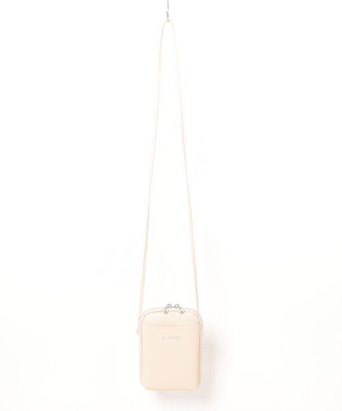 INGEBORG(インゲボルグ)の「レザースマホショルダー(ショルダーバッグ・レディース・ブルー/シルバー/レッド/アイボリー/ブラック・FREE)」の1枚目の写真