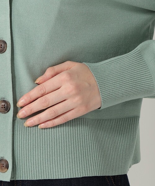 Afternoon Tea（アフタヌーンティー）の「トリプルケアVネックカーディガン（カーディガン/ボレロ・レディース・ネイビー/ライトグレー/グリーン・MEDIUM）」の7枚目の写真