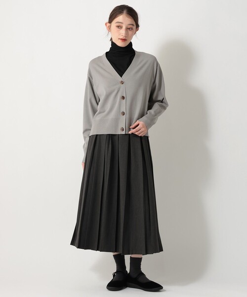 Afternoon Tea（アフタヌーンティー）の「トリプルケアVネックカーディガン（カーディガン/ボレロ・レディース・ネイビー/ライトグレー/グリーン・MEDIUM）」の9枚目の写真