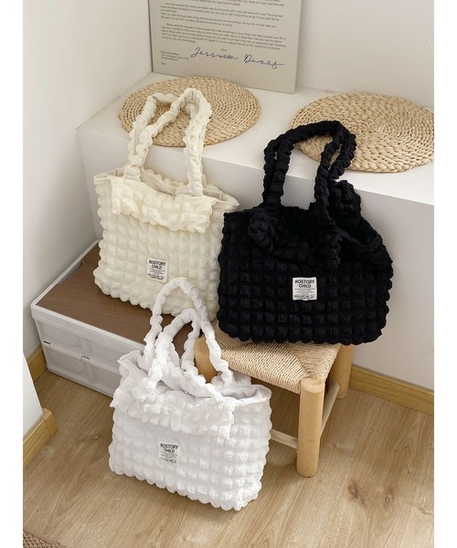 Bling Leads(ブリングリーズ)の「【Bls】【ZA】【Bling Leads】ポップコーン柄 キルティングショルダーバッグ(ショルダーバッグ・レディース・ホワイト/ベージュ・FREE)」の1枚目の写真