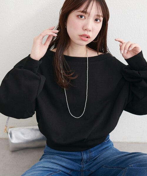 natural couture（ナチュラルクチュール）の「オフショルスウェットプルオーバー（スウェット・レディース・グレー/ピンク/イエロー/オフホワイト/ブラック・FREE）」の3枚目の写真