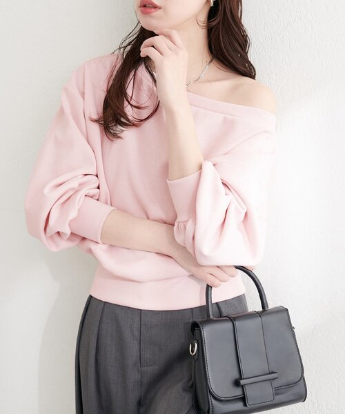 natural couture（ナチュラルクチュール）の「オフショルスウェットプルオーバー（スウェット・レディース・グレー/ピンク/イエロー/オフホワイト/ブラック・FREE）」の10枚目の写真