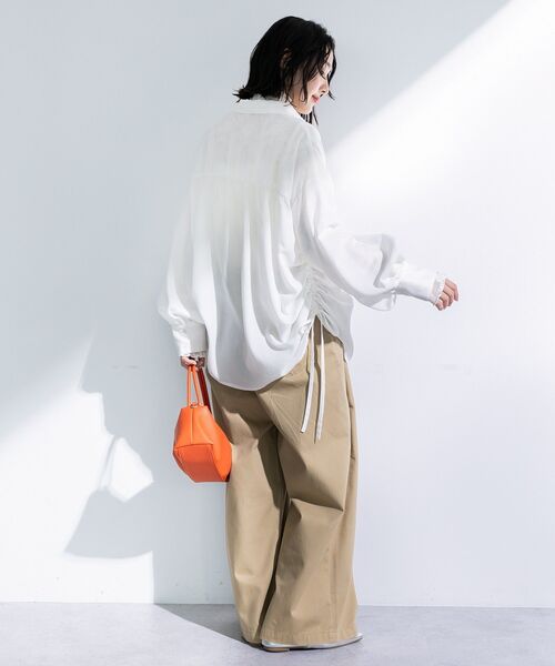 Green　Parks（グリーンパークス）の「脇シャーリングシャツ（シャツ/ブラウス・レディース・ホワイト系その他2/ブルー系その他6/ホワイト系その他6・FREE）」の18枚目の写真