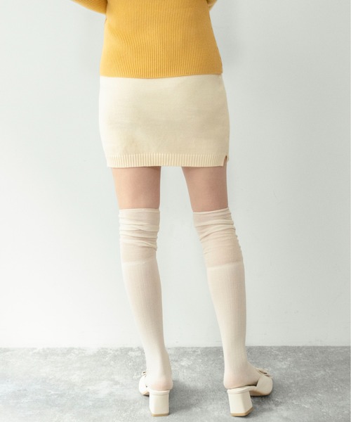 on:nue（オンニュ）の「【on:nue】[着用動画あり！] ニットミニ丈タイトスカート /2026 SS COLLECTION（スカート・レディース・バーガンディー/ブラック/アイボリー/グレー・FREE）」の6枚目の写真