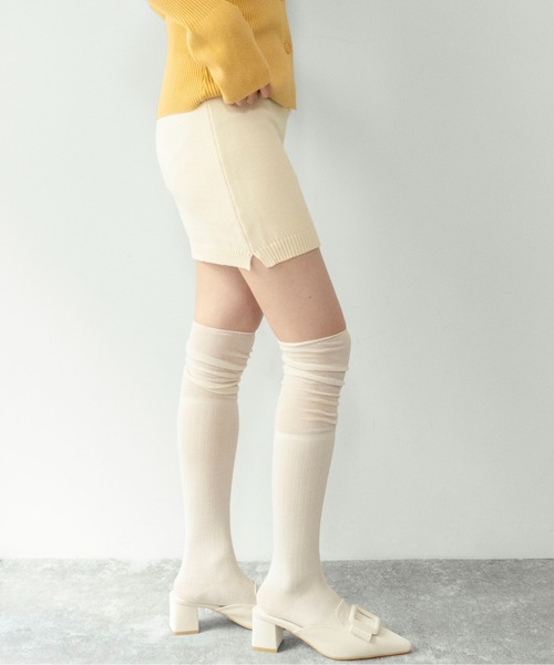 on:nue（オンニュ）の「【on:nue】[着用動画あり！] ニットミニ丈タイトスカート /2026 SS COLLECTION（スカート・レディース・バーガンディー/ブラック/アイボリー/グレー・FREE）」の8枚目の写真