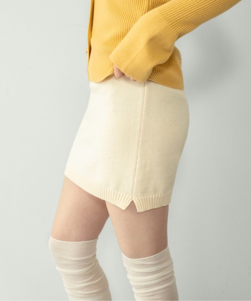 on:nue（オンニュ）の「【on:nue】[着用動画あり！] ニットミニ丈タイトスカート /2026 SS COLLECTION（スカート・レディース・バーガンディー/ブラック/アイボリー/グレー・FREE）」の10枚目の写真