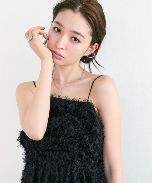 Tiny EDEN(タイニーエデン)の「シャギーフリンジキャミロングワンピース(ワンピース・レディース・ホワイト/ブラック・FREE)」の21枚目の写真