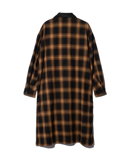 glamb（グラム）の「Extra Long Gown Shirt / エクストラロングシャツ（シャツ/ブラウス・メンズ・ブラック/イエロー・S/M/L）」の6枚目の写真
