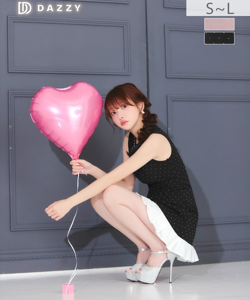 DAZZY(デイジー)の「輝くビジューストーン×フリルAラインSEXY胸元ジップノースリーブミニ丈キャバドレス(ワンピース・レディース・ピンクベージュ/ブラック・L/M/S)」の18枚目の写真