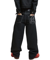 KEYMISERY（キーミザリー）の「A'GEM/9 × .kom 『KEYMISERY/キーミザリー』 Button Wide Denim Easy Pants/ボタンワイドデニムイージーパンツ（デニムパンツ）」