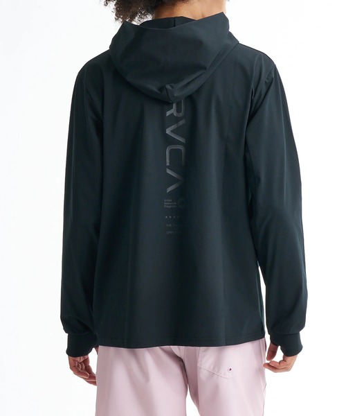 RVCA(ルーカ)の「RVCA メンズ STRAIGHT WAY SFHD 長袖サーフTシャツ 【2026年春夏モデル】/ルーカ吸水速乾UPF50+4WAYストレッチサーフT(ラッシュガード・水着)(Tシャツ/カットソー・メンズ・ダークブルー/ホワイト/グレー/ブラック・X-LARGE/LARGE/SMALL/MEDIUM)」の16枚目の写真