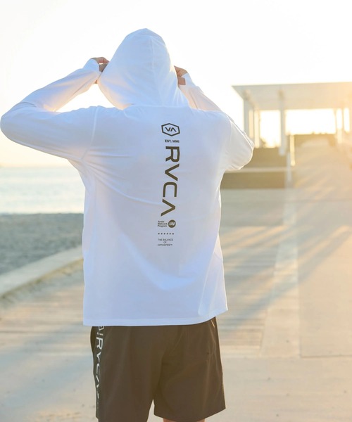 RVCA(ルーカ)の「RVCA メンズ STRAIGHT WAY SFHD 長袖サーフTシャツ 【2026年春夏モデル】/ルーカ吸水速乾UPF50+4WAYストレッチサーフT(ラッシュガード・水着)(Tシャツ/カットソー・メンズ・ダークブルー/ホワイト/グレー/ブラック・X-LARGE/LARGE/SMALL/MEDIUM)」の20枚目の写真