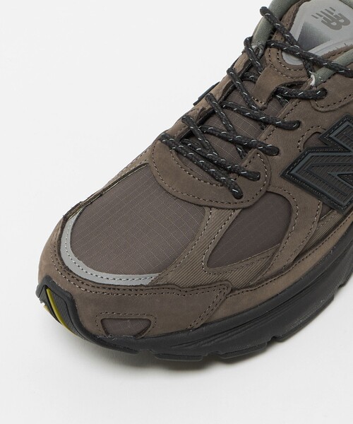 NEW BALANCE（ニューバランス）の「＜New Balance＞U2010V1 スニーカー（スニーカー・メンズ・ブラック/ブラウン系・25cm/28cm/27cm/28.5cm/25.5cm/26.5cm/26cm/27.5cm/29cm）」の3枚目の写真