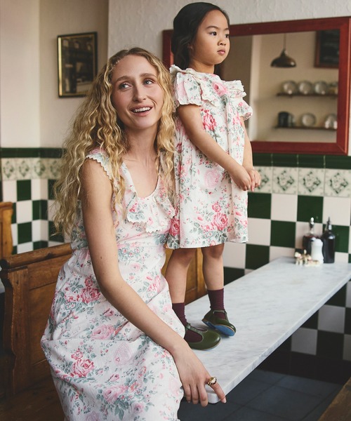 Cath Kidston(キャスキッドソン)の「キッズ フリルワンピース Hackney Rose(ワンピース・キッズ・ピンク・122/110/98)」の10枚目の写真