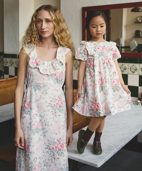 Cath Kidston(キャスキッドソン)の「キッズ フリルワンピース Hackney Rose(ワンピース・キッズ・ピンク・122/110/98)」の9枚目の写真