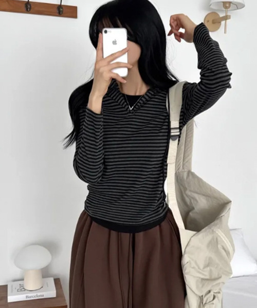 VIVID LADY(ビビッドレディー)の「レイヤード風 ボーダーフーディーTシャツ(Tシャツ/カットソー・レディース・ブラック/アイボリー/ネイビー・FREE)」の11枚目の写真
