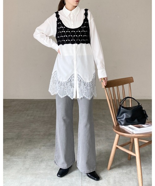 She's Closet(シーズクローゼット)の「ショート丈 深Uネック かぎ編み ビスチェ クロシェベスト(ベスト・レディース・ブラック/アイボリー・FREE)」の7枚目の写真