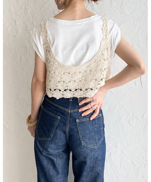 She's Closet(シーズクローゼット)の「ショート丈 深Uネック かぎ編み ビスチェ クロシェベスト(ベスト・レディース・ブラック/アイボリー・FREE)」の12枚目の写真