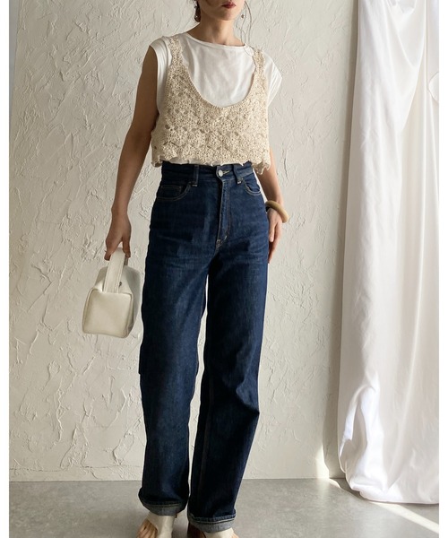 She's Closet(シーズクローゼット)の「ショート丈 深Uネック かぎ編み ビスチェ クロシェベスト(ベスト・レディース・ブラック/アイボリー・FREE)」の13枚目の写真