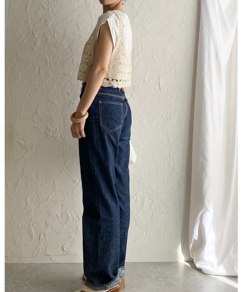 She's Closet(シーズクローゼット)の「ショート丈 深Uネック かぎ編み ビスチェ クロシェベスト(ベスト・レディース・ブラック/アイボリー・FREE)」の14枚目の写真