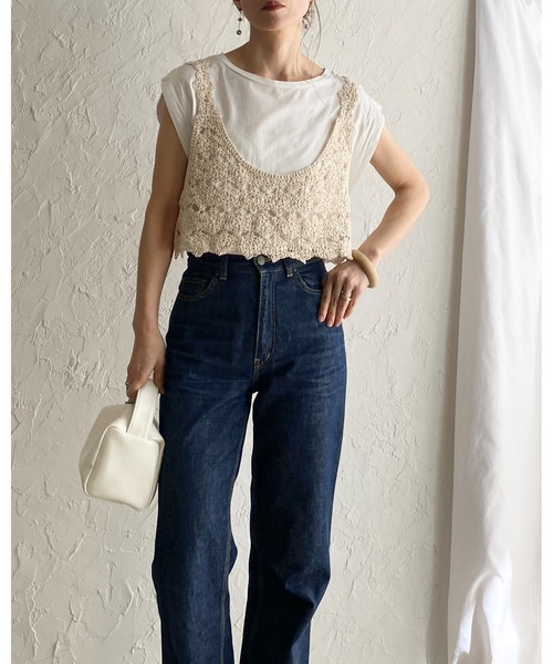 She's Closet(シーズクローゼット)の「ショート丈 深Uネック かぎ編み ビスチェ クロシェベスト(ベスト・レディース・ブラック/アイボリー・FREE)」の15枚目の写真