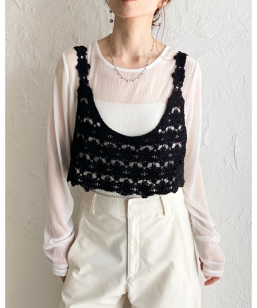 She's Closet(シーズクローゼット)の「ショート丈 深Uネック かぎ編み ビスチェ クロシェベスト(ベスト・レディース・ブラック/アイボリー・FREE)」の20枚目の写真
