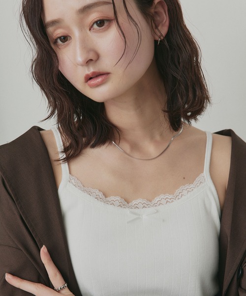 ad thie(アドティエ)の「カップ付きリボンデザイン キャミソール(キャミソール・レディース・ブラック/オフホワイト/イエロー・FREE)」の1枚目の写真