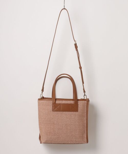 FURLA(フルラ)の「FURLA DIVIDE IT(トートバッグ・レディース・ナチュラル・ONE SIZE)」の5枚目の写真