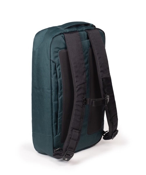 TOPO DESIGNS(トポデザインズ)の「高機能3WAYバッグ【TOPO DESIGNS】GLOBAL PRO 3-WAY BRIEFCASE(バックパック/リュック・メンズ・ブラック・ONE SIZE)」の12枚目の写真