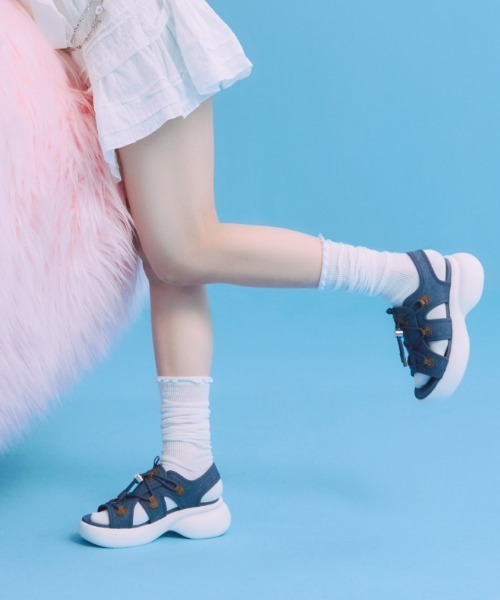 ABC-MART(エービーシーマート)の「ABC SELECT エービーシーセレクト CL VL CODE SANDAL 6 ボリュームコードサンダル 6 W2067 DENIM(サンダル・メンズ・シルバー・SMALL/MEDIUM/LARGE/X-LARGE)」の4枚目の写真