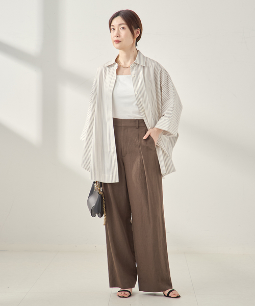 journal standard L'essage(ジャーナルスタンダードレサージュ)の「ポプリンストライプ/無地ラウンドシャツ(シャツ/ブラウス・レディース・ブルー系その他/コバルトブルー/ホワイト・FREE)」の4枚目の写真