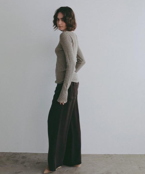 ETRE TOKYO（エトレトウキョウ）の「リネンヘルシーニットプルオーバー（ニット/セーター・レディース・ブラック/グレイッシュベージュ/ホワイト・FREE）」の6枚目の写真