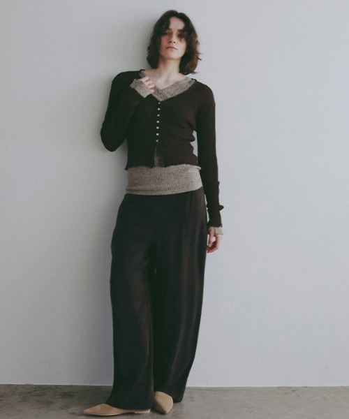 ETRE TOKYO（エトレトウキョウ）の「リネンヘルシーニットプルオーバー（ニット/セーター・レディース・ブラック/グレイッシュベージュ/ホワイト・FREE）」の9枚目の写真