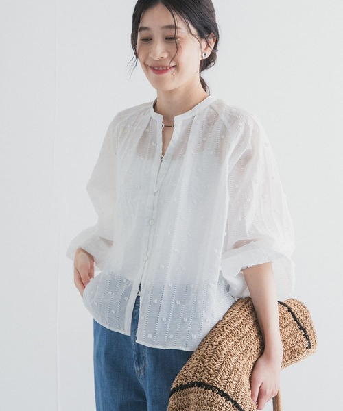 URBAN RESEARCH DOORS（アーバンリサーチドアーズ）の「カットドビーブラウス（シャツ/ブラウス・レディース・オフホワイト/ブラック・FREE）」の9枚目の写真