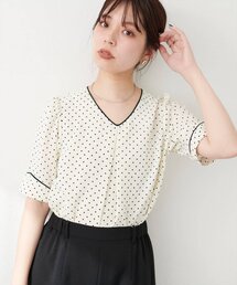 〈osono〉三角カフス配色Vネック
