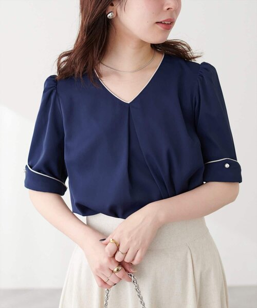 natural couture(ナチュラルクチュール)の「〈osono〉三角カフス配色Vネック(シャツ/ブラウス・レディース・ドット/ネイビー/ラベンダー/ミント/モカ/サックスブルー/ホワイト・FREE)」の22枚目の写真