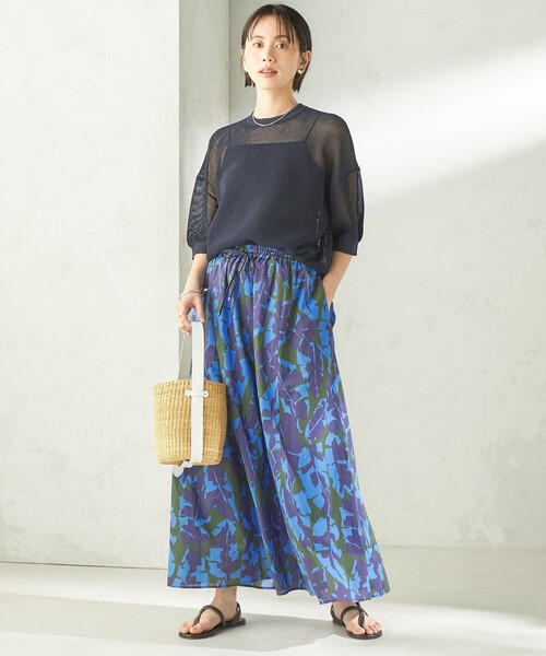 SHIPS(シップス)の「〈手洗い可能〉DEVEAUX リーフ プリント スカート(スカート・レディース・カーキ/ブルー・ONE SIZE)」の11枚目の写真