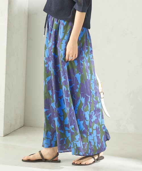 SHIPS(シップス)の「〈手洗い可能〉DEVEAUX リーフ プリント スカート(スカート・レディース・カーキ/ブルー・ONE SIZE)」の16枚目の写真