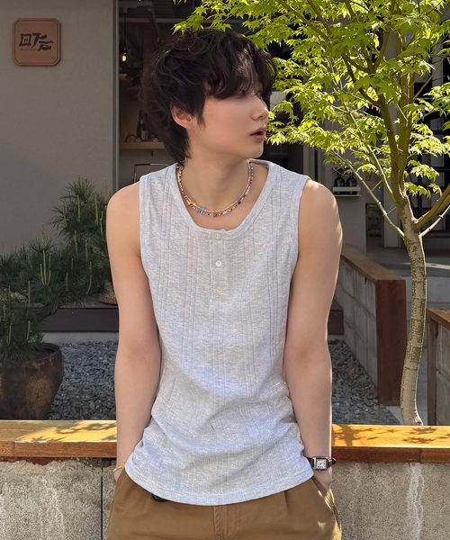 JUAN HOMME(ジュアンオム)の「リファインドヘンリーネックスリーブレス(メランジホワイト)(Tシャツ/カットソー・メンズ・その他・MEDIUM/LARGE)」の1枚目の写真