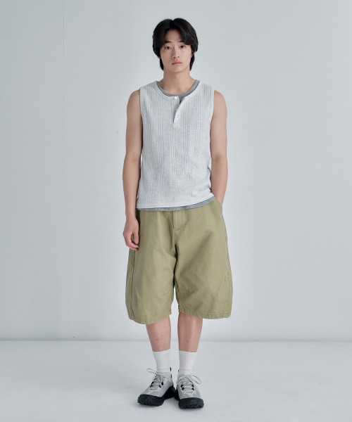 JUAN HOMME(ジュアンオム)の「リファインドヘンリーネックスリーブレス(メランジホワイト)(Tシャツ/カットソー・メンズ・その他・MEDIUM/LARGE)」の2枚目の写真