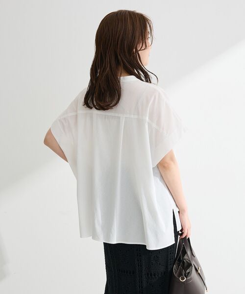 Green Parks(グリーンパークス)の「半袖シアースキッパーブラウス(シャツ/ブラウス・レディース・オフホワイト/ブルー/ブラック・FREE)」の11枚目の写真