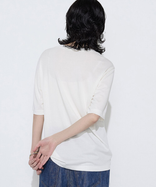 COMME CA Wardrobe(コムサワードローブ)の「ヴィンテージプレーティング天竺 ロゴプリントTシャツ(Tシャツ/カットソー・レディース・ホワイト/ボルドー/ブルー・FREE)」の9枚目の写真