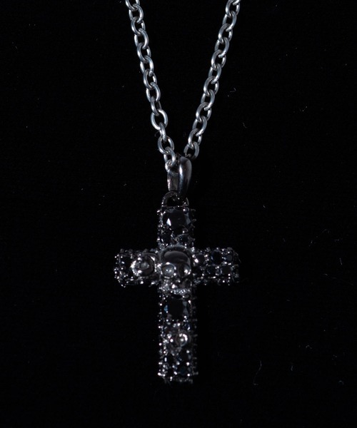 glamb(グラム)の「Odyssey Cross Necklace / オデッセイクロスネックレス(ネックレス・メンズ・ブラック/シルバー・FREE)」の2枚目の写真