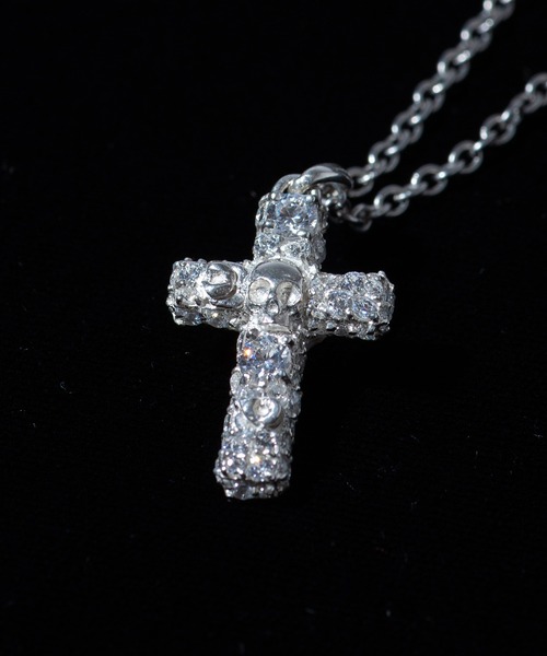 glamb(グラム)の「Odyssey Cross Necklace / オデッセイクロスネックレス(ネックレス・メンズ・ブラック/シルバー・FREE)」の5枚目の写真